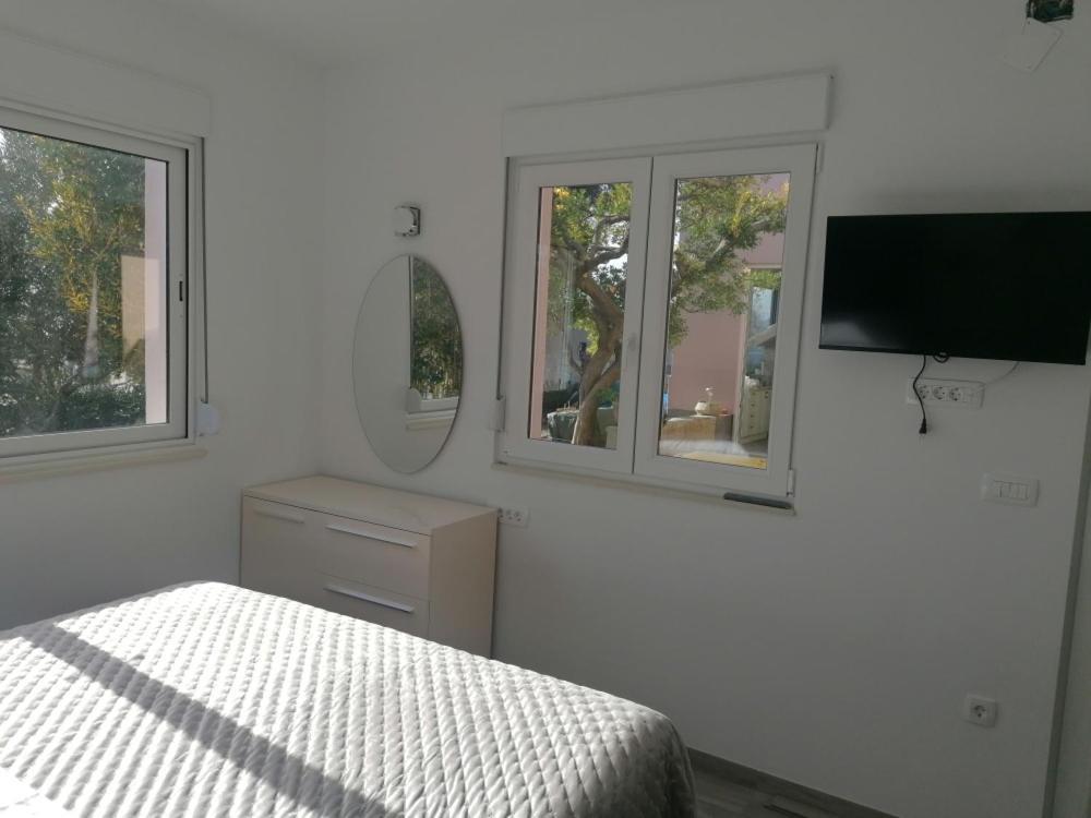 Apartments And Rooms Tomas Podstrana Luaran gambar