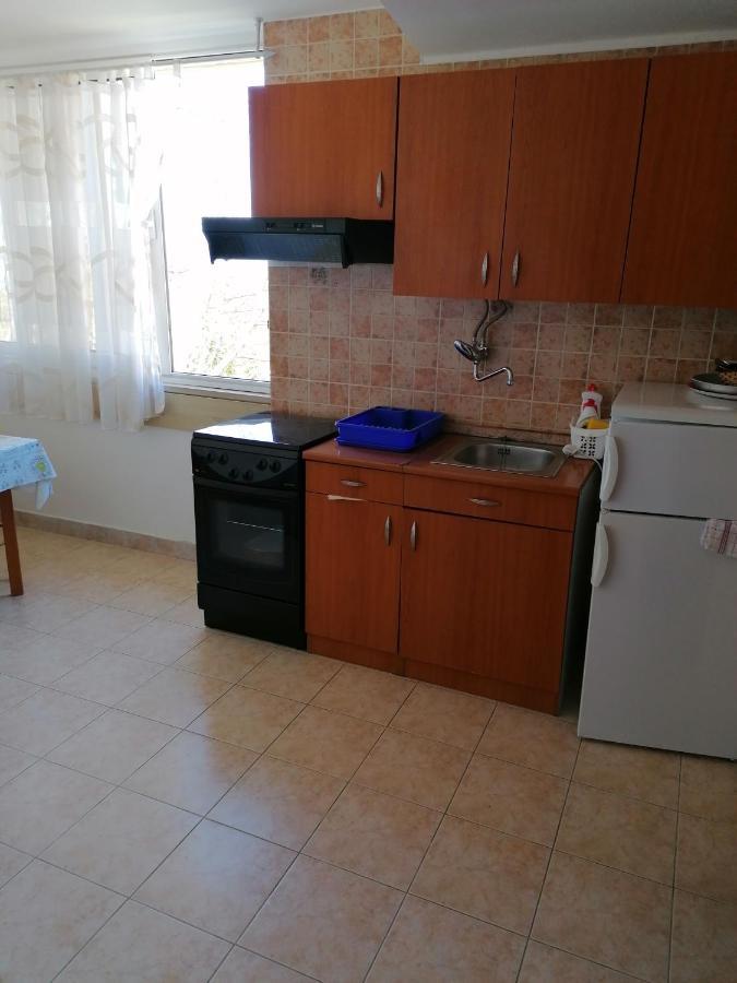 Apartments And Rooms Tomas Podstrana Luaran gambar